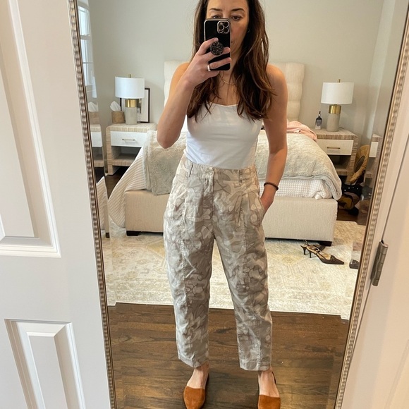 Anthropologie Floral Print Charlie Trousers. Size 30 - Picture 3 of 12